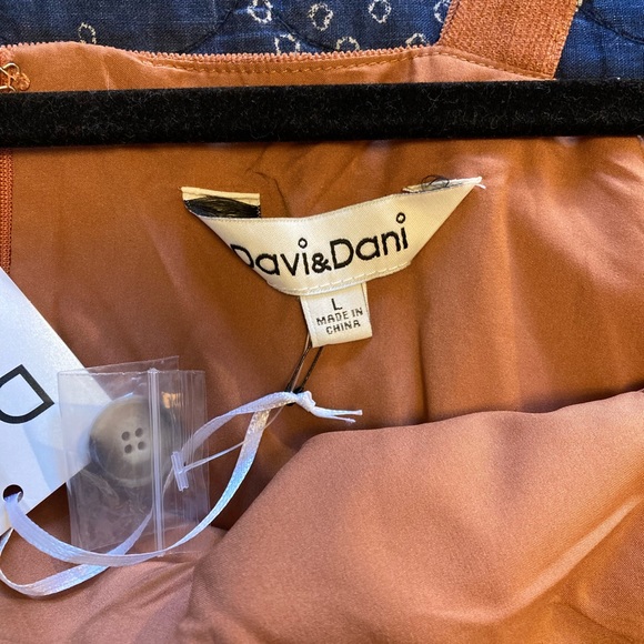 Muted Orange Button Detail Dress - Picture 4 of 6